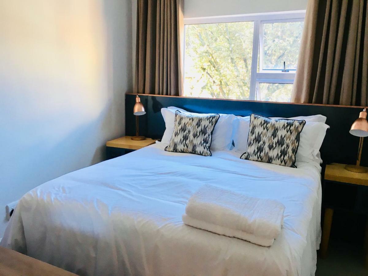 Kilkenny Cottages 2 Bedroom Unit Johannesburg Bagian luar foto