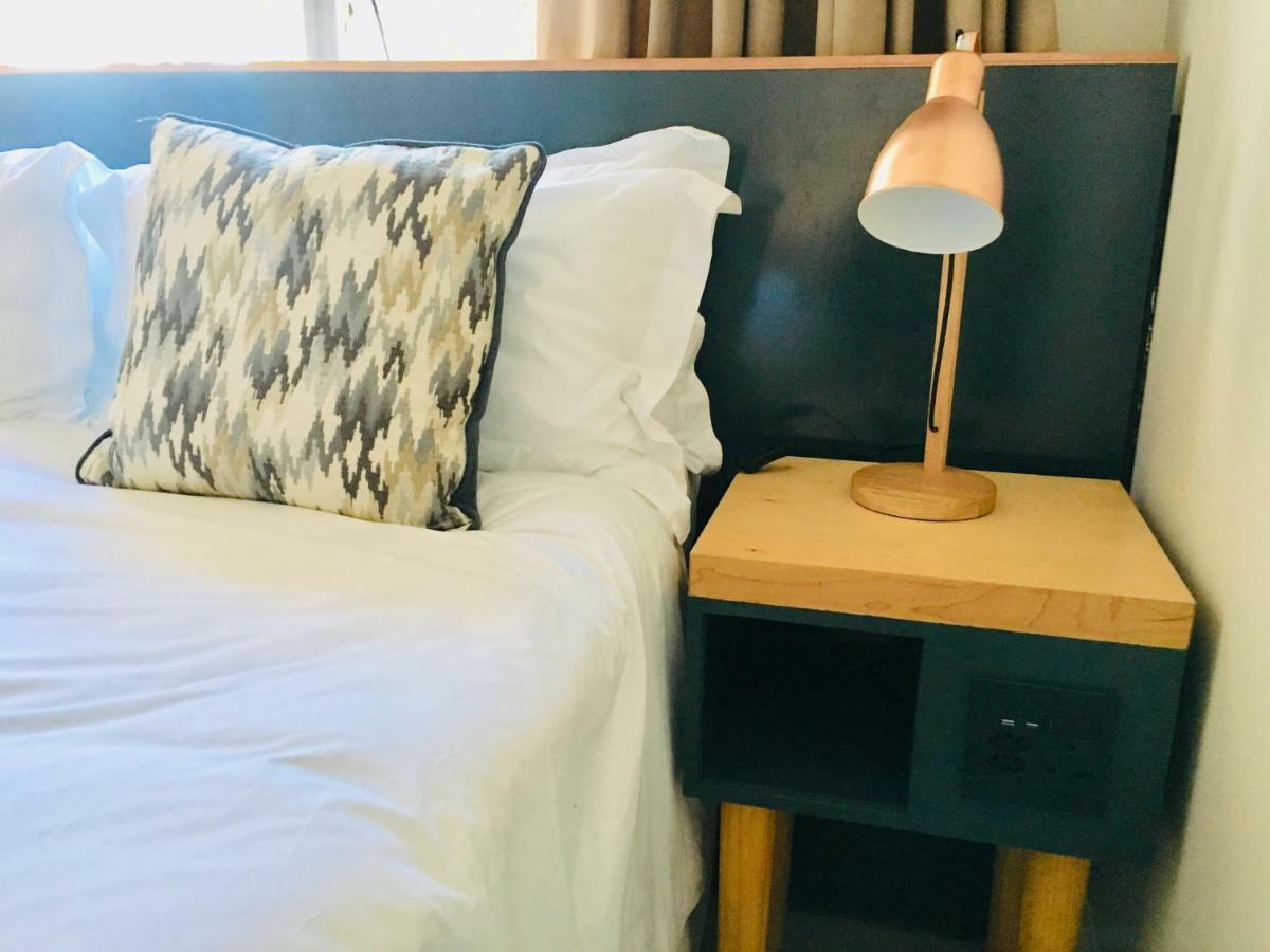 Kilkenny Cottages 2 Bedroom Unit Johannesburg Bagian luar foto